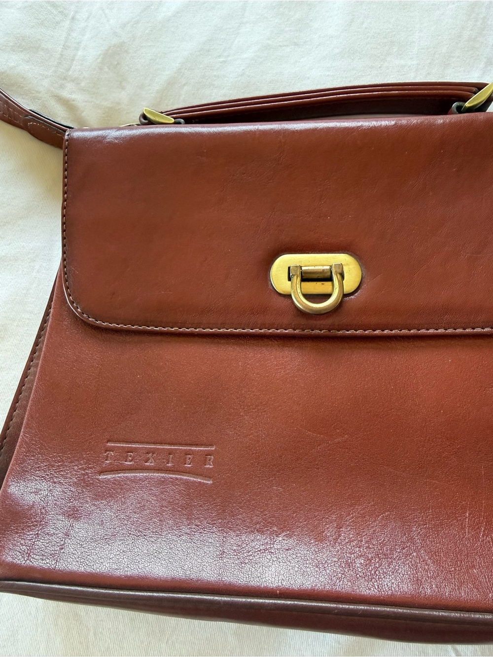 Texier French Leather Structured Leather Shoulder Bag with Gold Hardware - Picture 2 of 6
